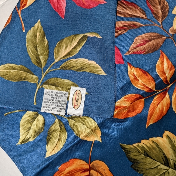 Vintage Talbots Leaves Silk Scarf - Picture 2 of 3